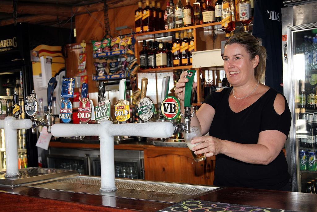 Prince Of Wales Hotel Gulgong Exterior foto